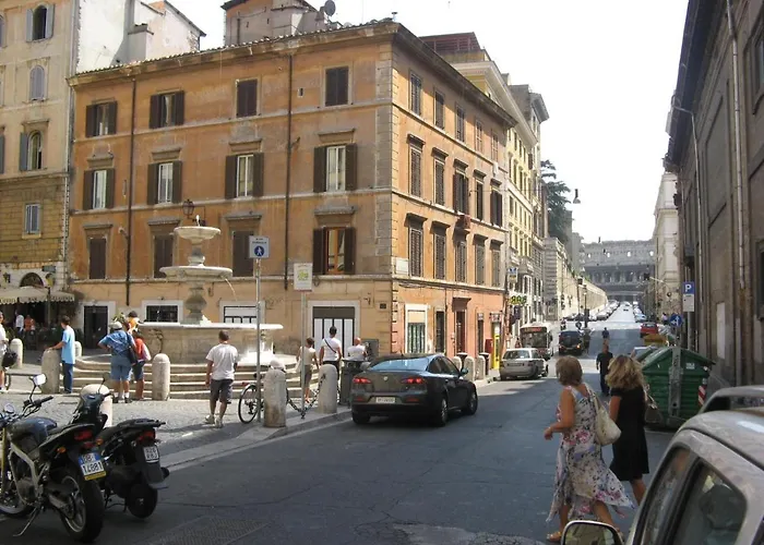 Monti Romantic Sunshine Maisonette Roma