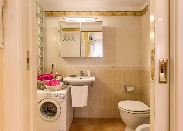 Apartamento Monti Romantic Sunshine Maisonette Roma