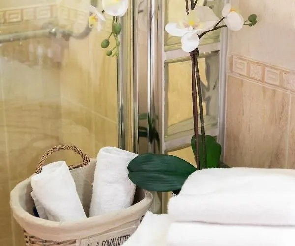 Monti Romantic Sunshine Maisonette * Roma