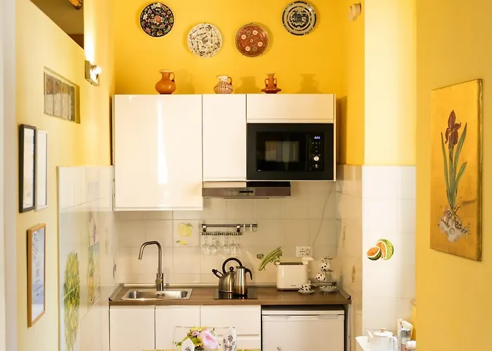 Monti Romantic Sunshine Maisonette *